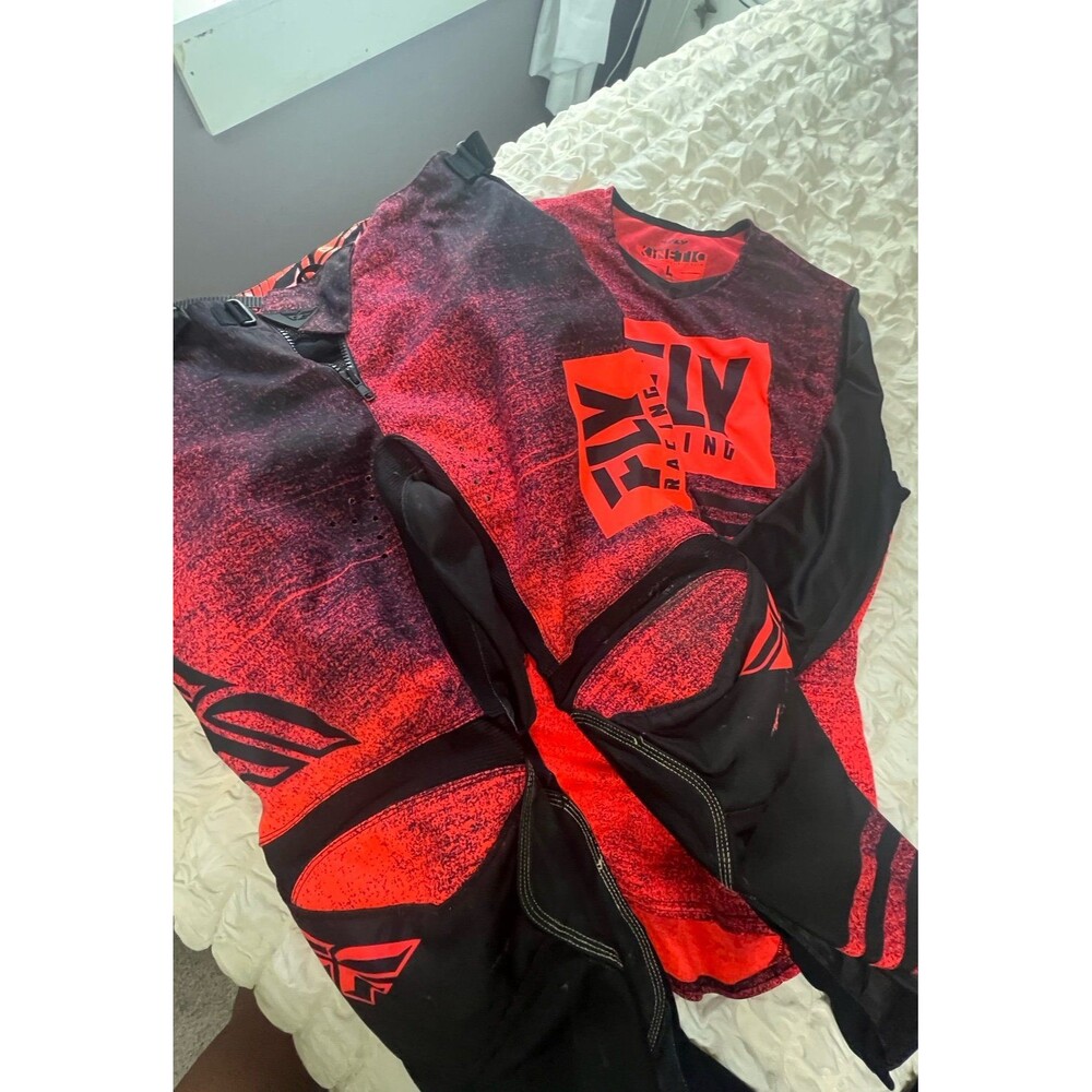 Men’s fly racing, kinetic motocross outfit size large size 36
